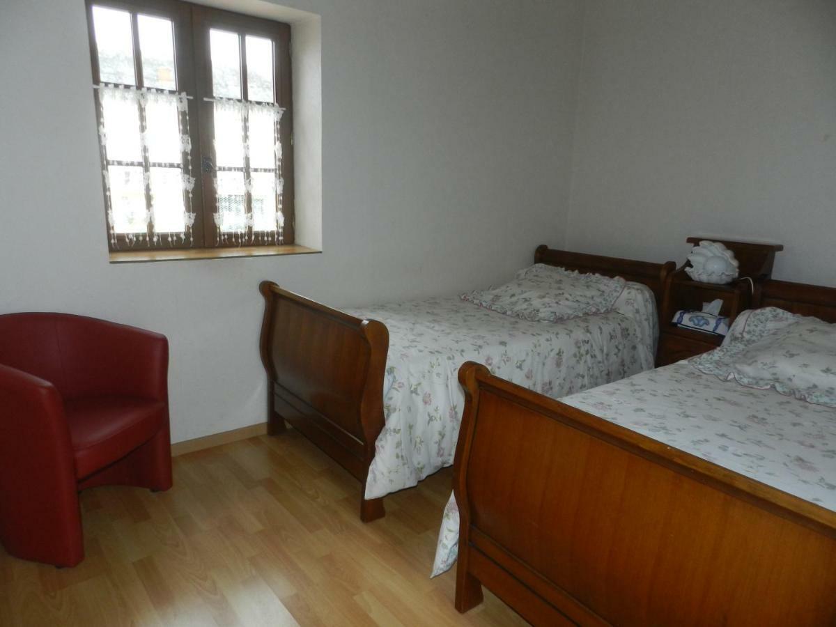 Les Quatre Saisons Villa Saint-Angeau Luaran gambar